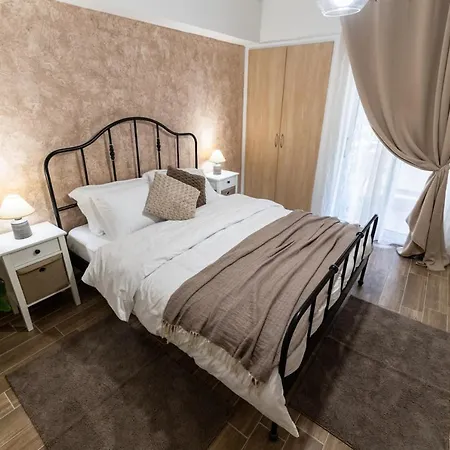 Danellgio Cozy Nest Chalkís
